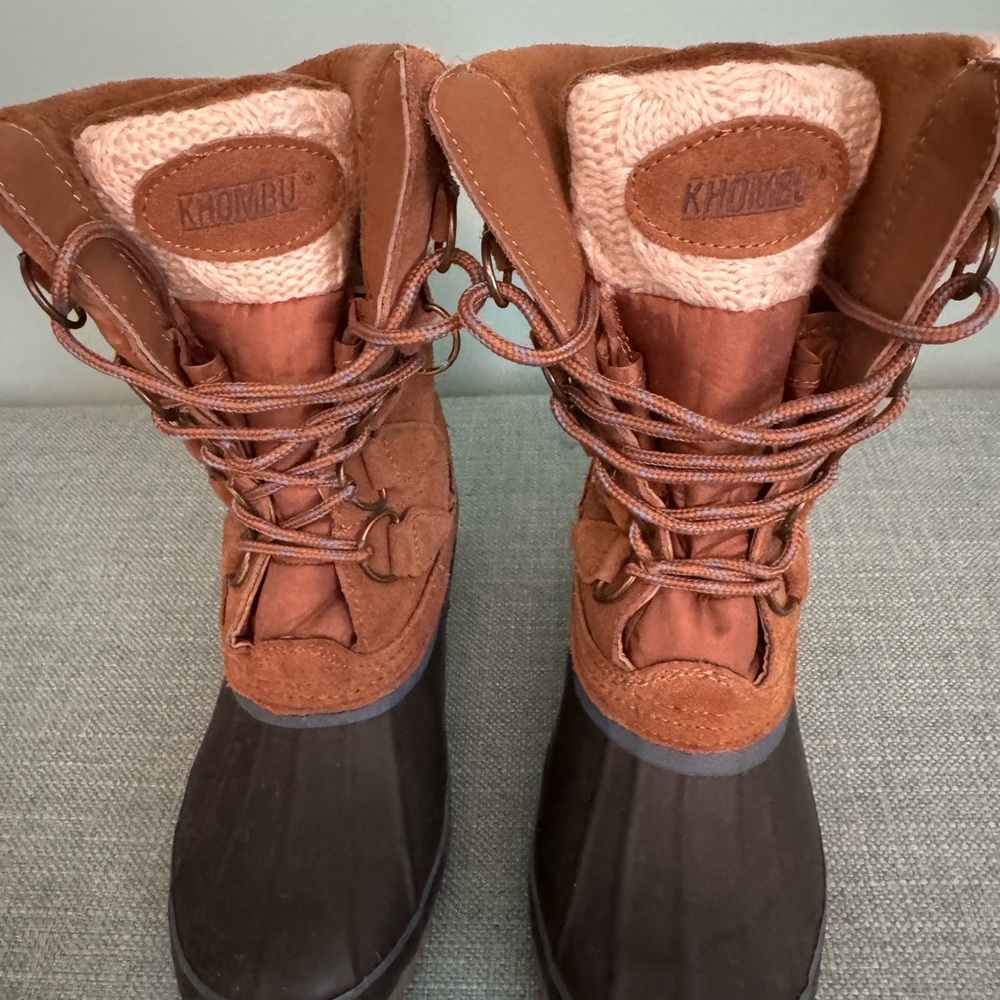 Khombu Women's Tan and Brown Winter Rain Duck Boots